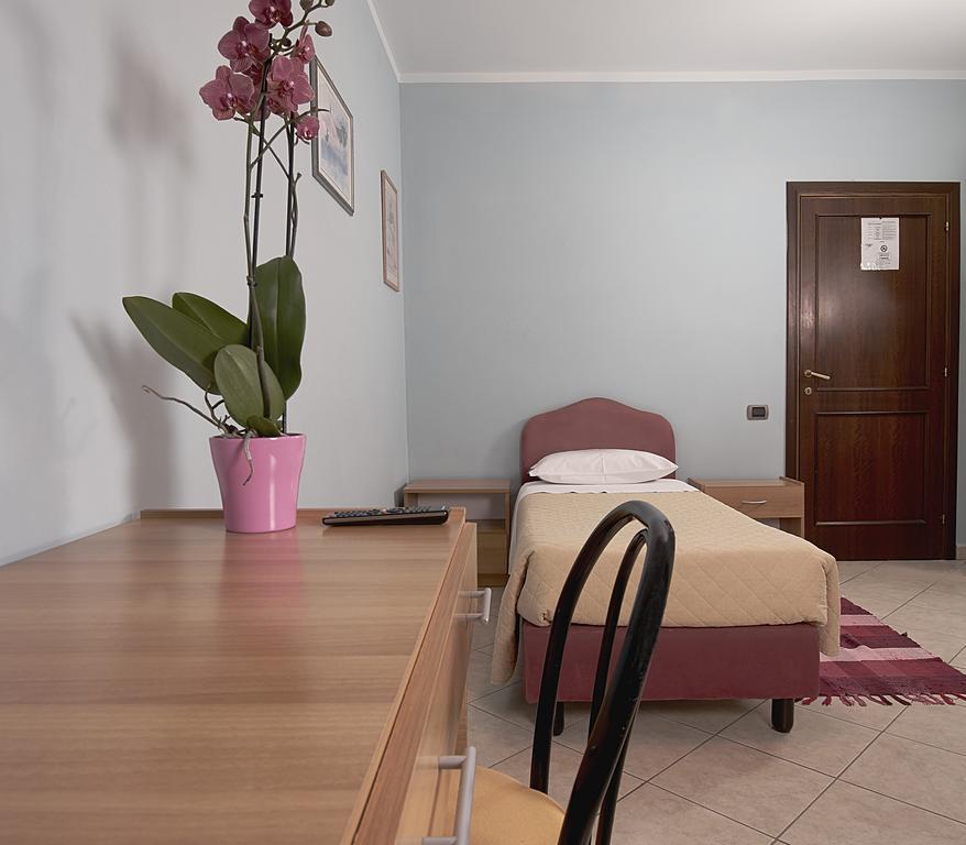 Il Melograno Hotel Foligno Kültér fotó